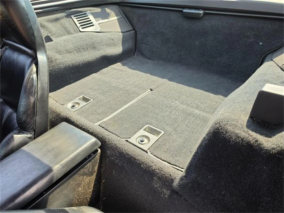 1989 Chevrolet Corvette C4 - Image 27 of 31