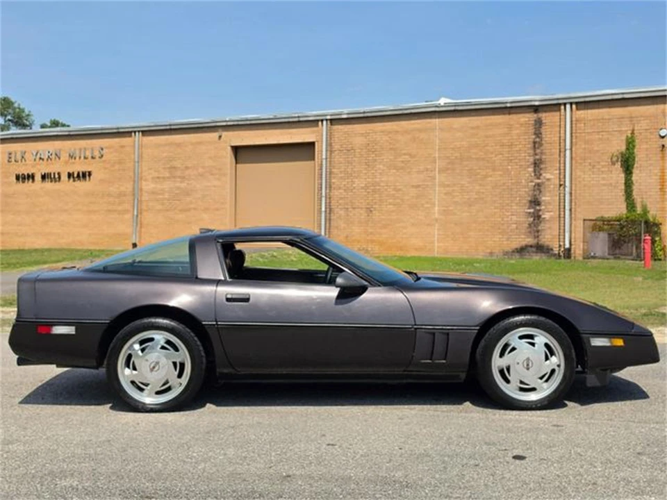 1989 Chevrolet Corvette C4 - Image 6 of 31