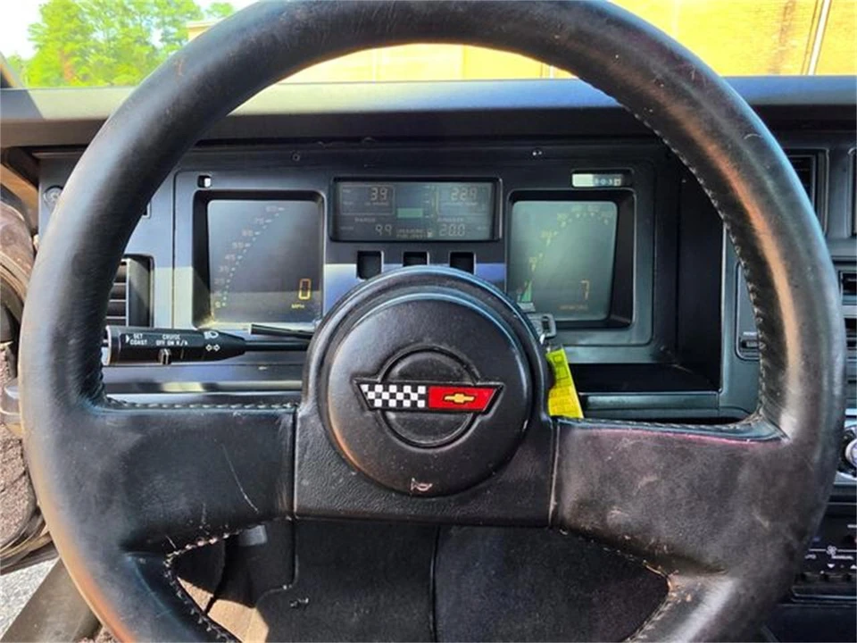 1989 Chevrolet Corvette C4 - Image 18 of 31