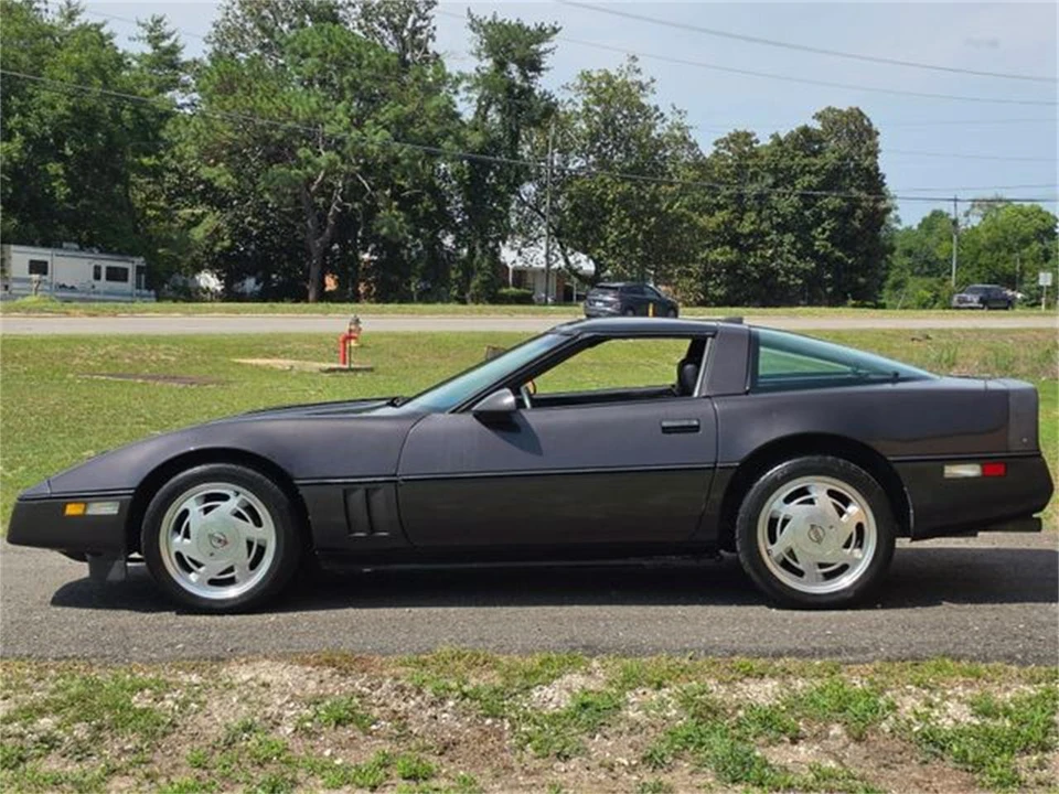 1989 Chevrolet Corvette C4 - Image 12 of 31