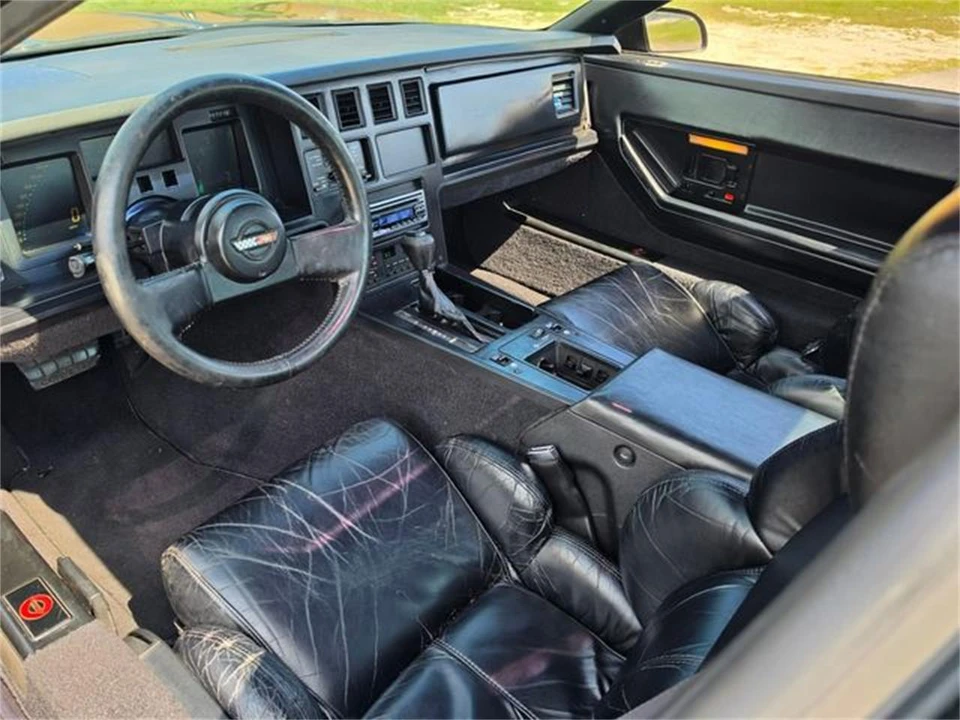 1989 Chevrolet Corvette C4 - Image 16 of 31