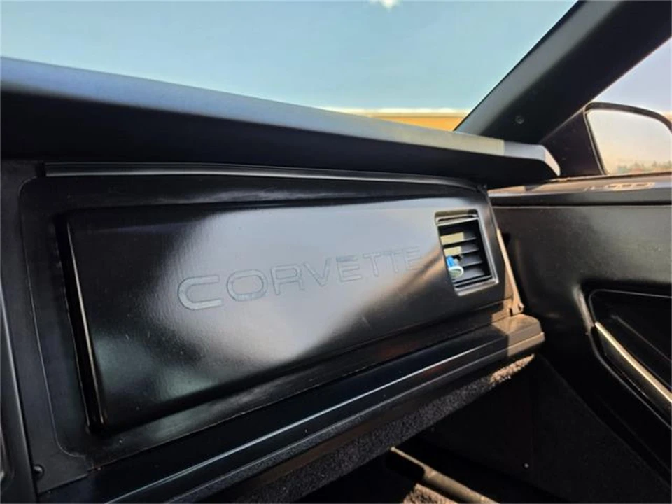 1989 Chevrolet Corvette C4 - Image 22 of 31