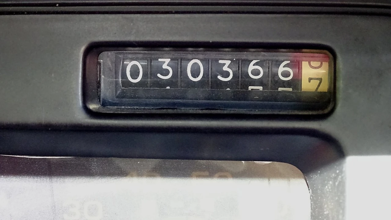 1989 Chevrolet Corvette C4 - Image 18 of 23
