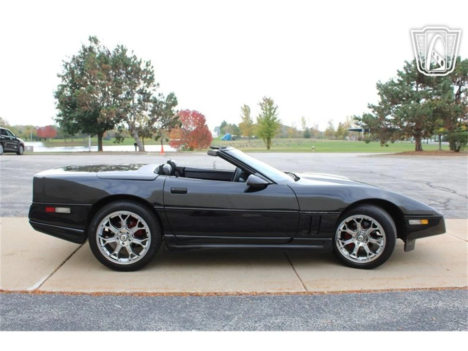 1989 Chevrolet Corvette C4 - Image 16 of 31