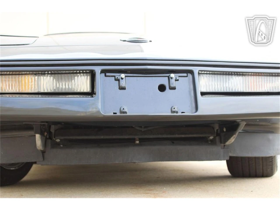 1989 Chevrolet Corvette C4 - Image 27 of 31