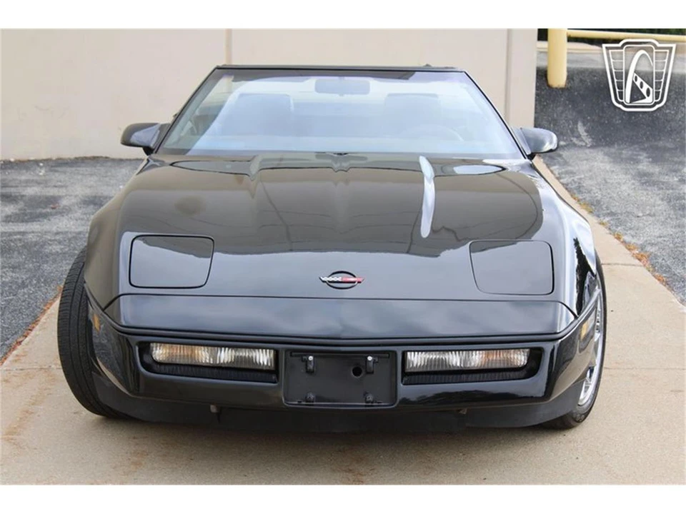 1989 Chevrolet Corvette C4 - Image 22 of 31