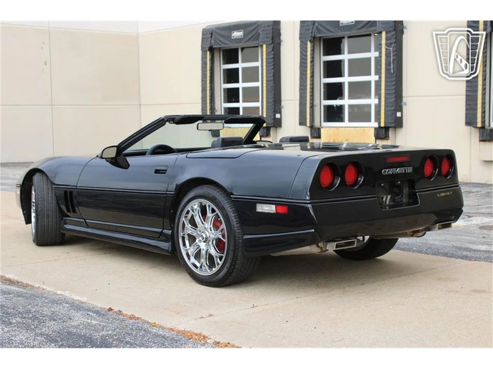 1989 Chevrolet Corvette C4 - Image 8 of 31