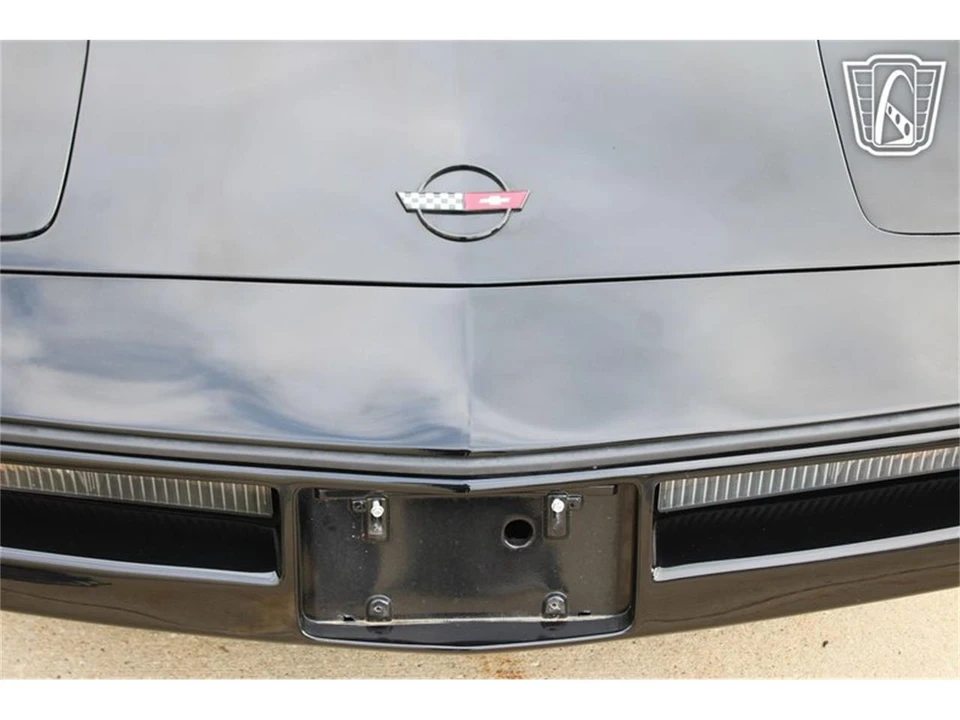 1989 Chevrolet Corvette C4 - Image 25 of 31