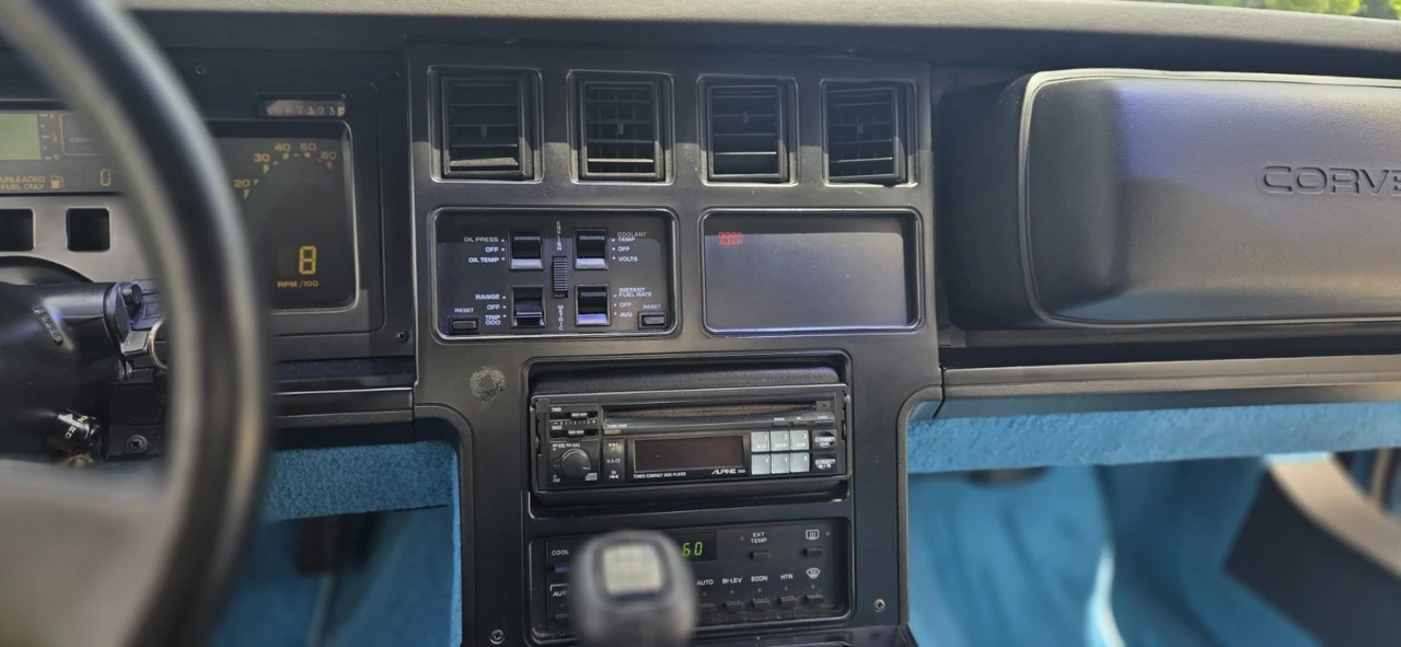 1989 Chevrolet Corvette C4 - Image 16 of 28