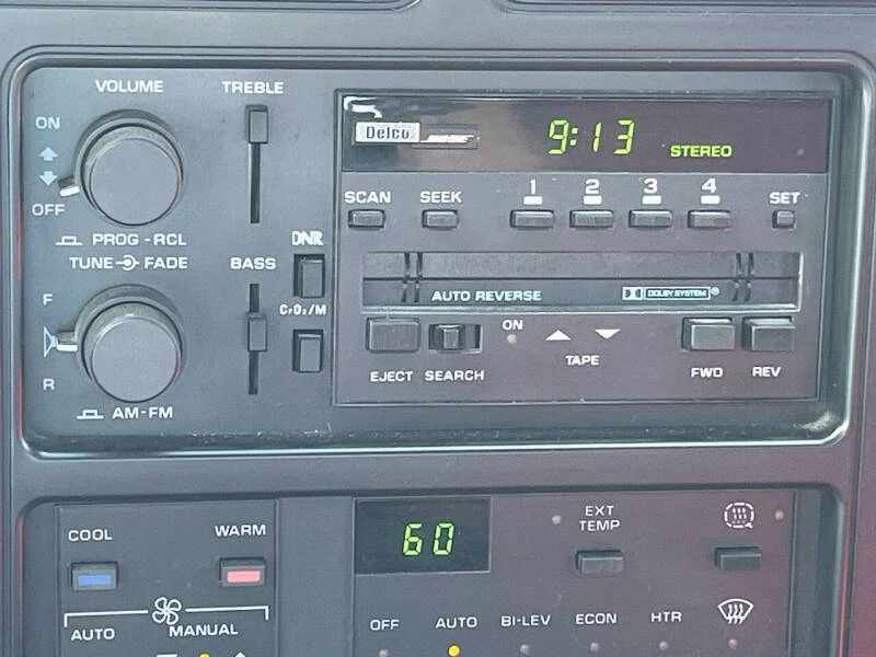1989 Chevrolet Corvette C4 - Image 13 of 27