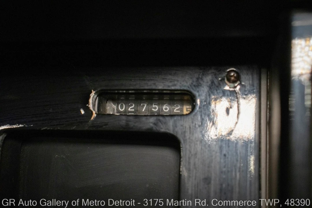 1989 Chevrolet Corvette C4 - Image 18 of 31