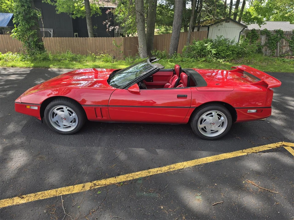 1989 Chevrolet Corvette C4 - Image 10 of 31