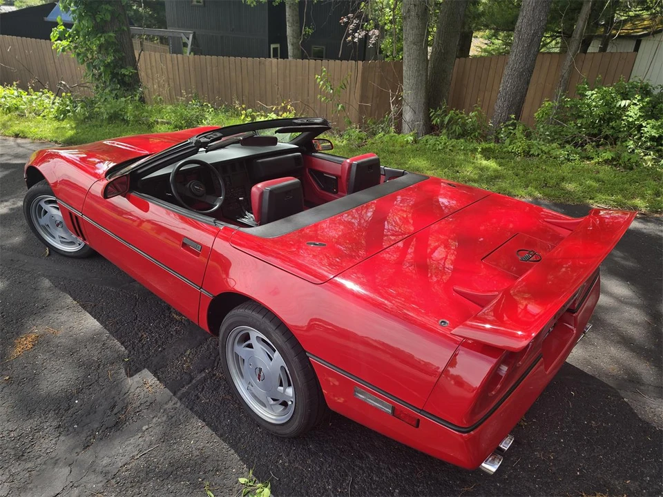 1989 Chevrolet Corvette C4 - Image 12 of 31