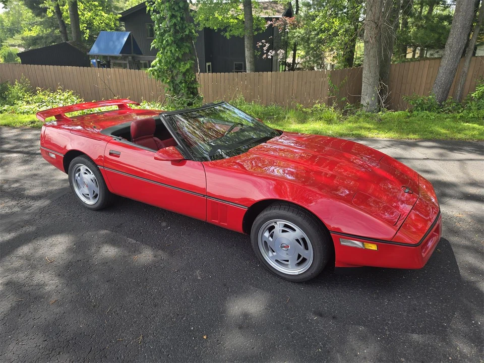 1989 Chevrolet Corvette C4 - Image 16 of 31
