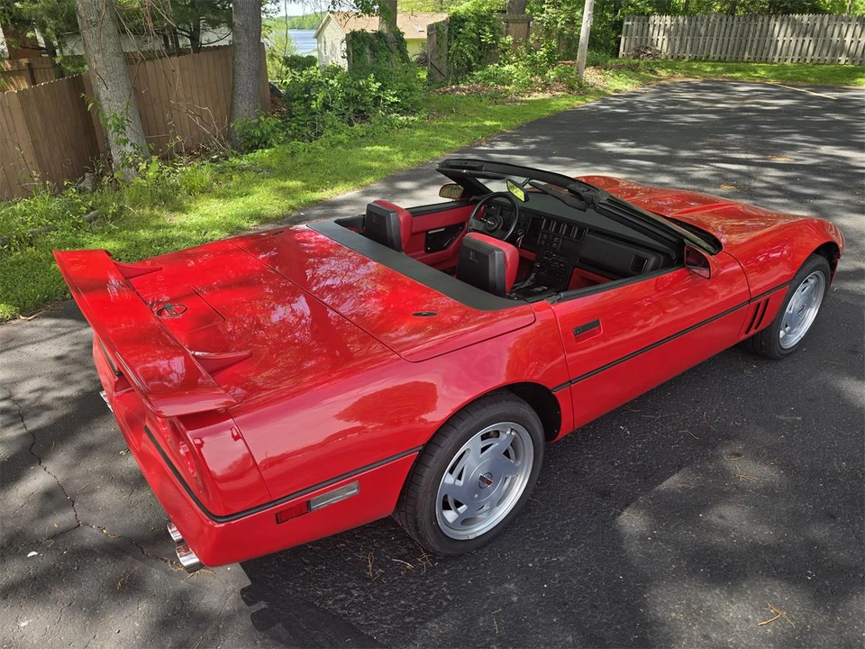 1989 Chevrolet Corvette C4 - Image 20 of 31