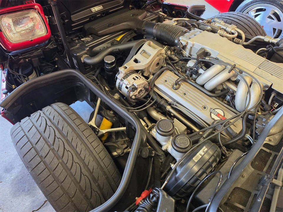 1989 Chevrolet Corvette C4 - Image 25 of 31