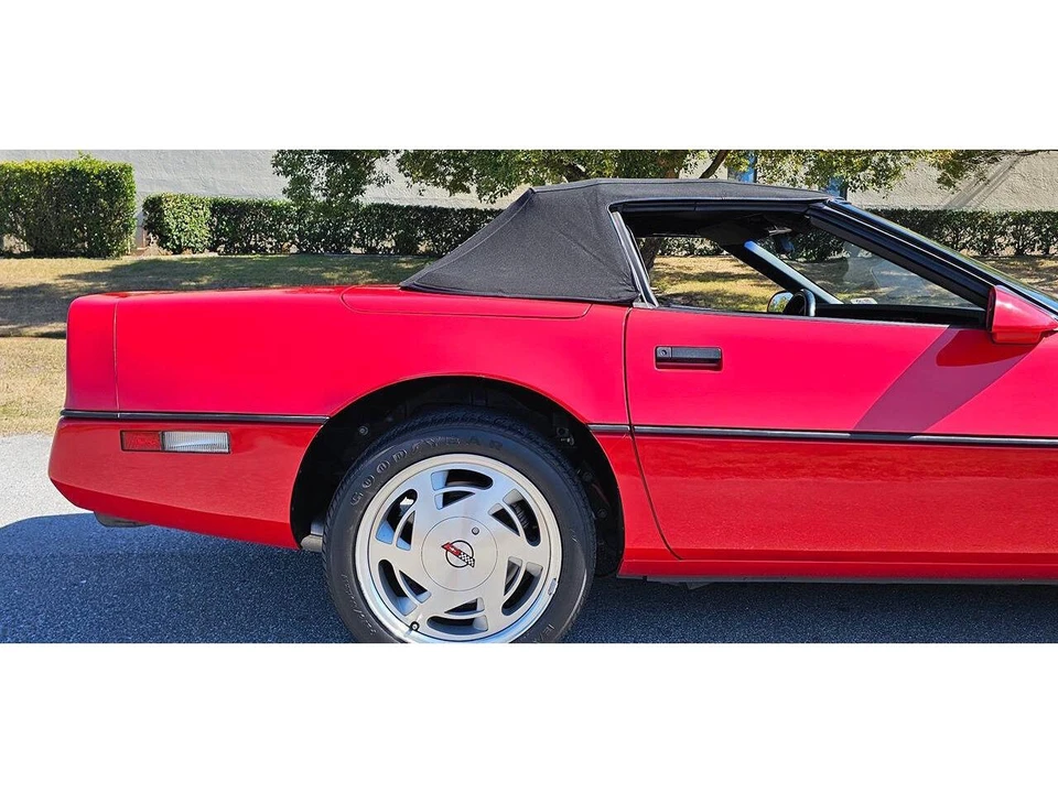 1989 Chevrolet Corvette C4 - Image 25 of 31