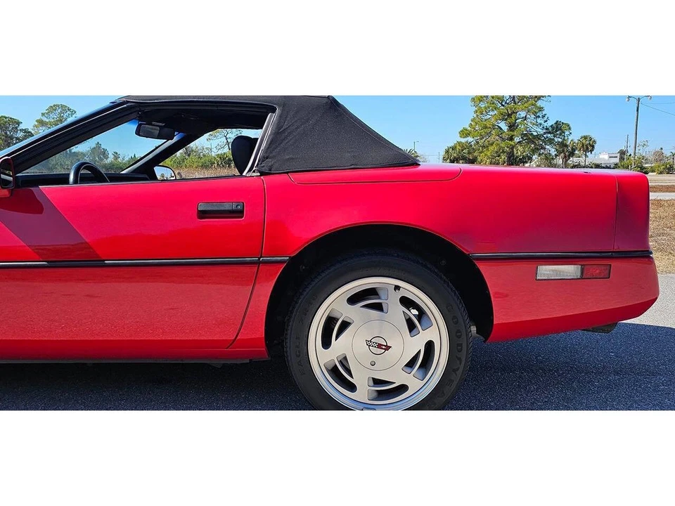 1989 Chevrolet Corvette C4 - Image 22 of 31
