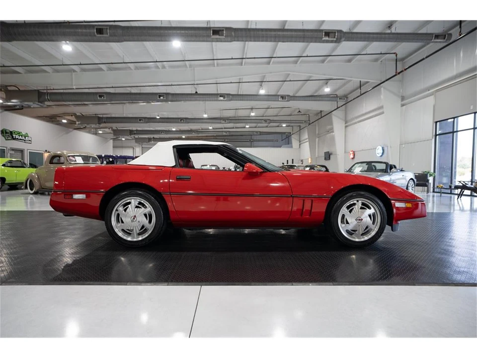 1989 Chevrolet Corvette C4 - Image 27 of 31