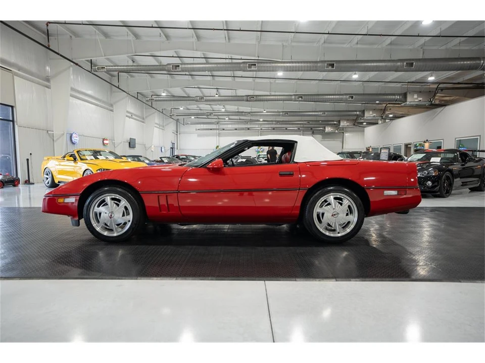 1989 Chevrolet Corvette C4 - Image 24 of 31