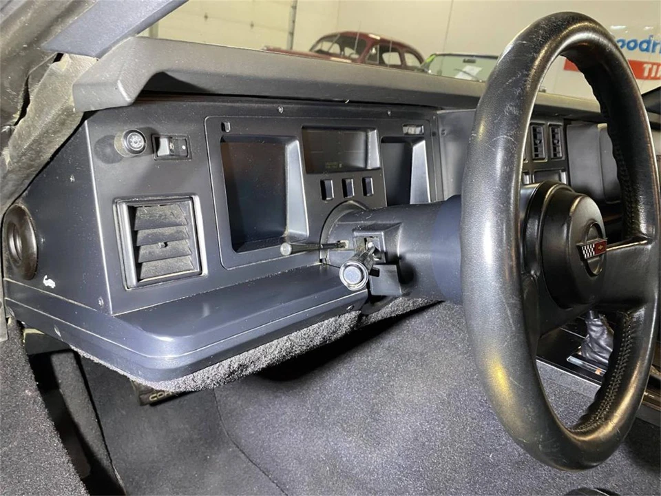 1989 Chevrolet Corvette C4 - Image 29 of 31