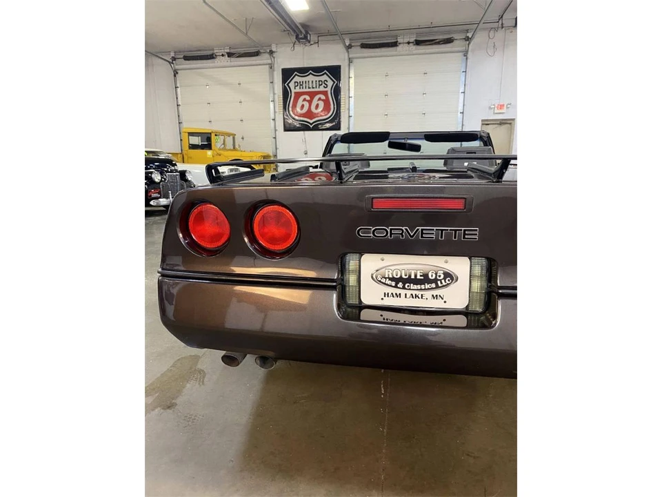 1989 Chevrolet Corvette C4 - Image 20 of 31
