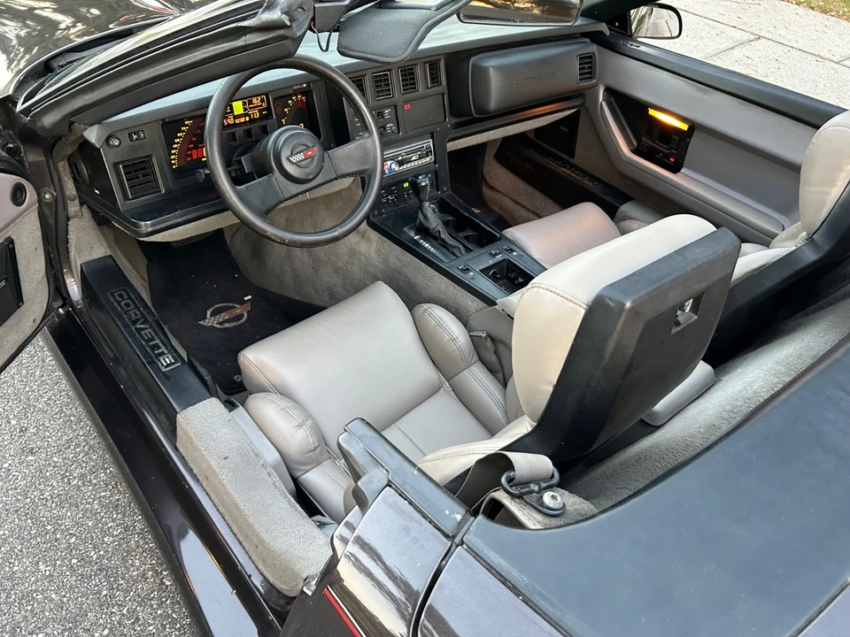 1989 Chevrolet Corvette C4 - Image 9 of 31