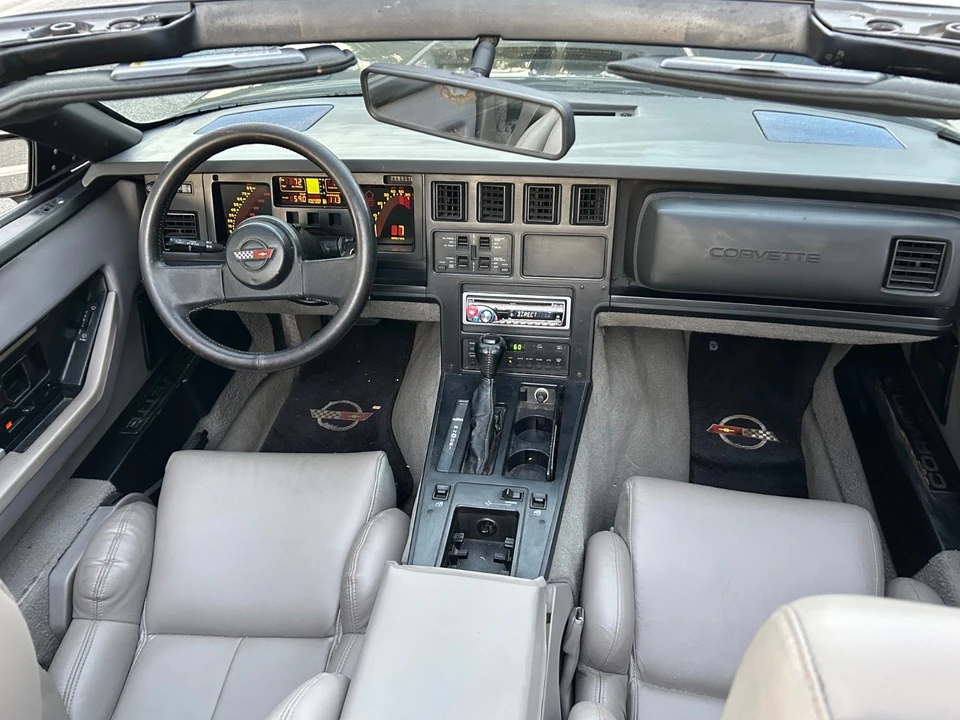 1989 Chevrolet Corvette C4 - Image 10 of 31