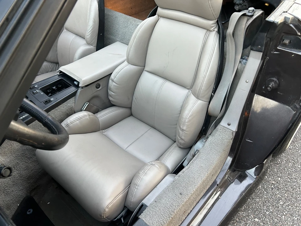 1989 Chevrolet Corvette C4 - Image 14 of 31