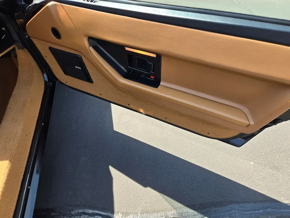 1989 Chevrolet Corvette C4 - Image 10 of 24