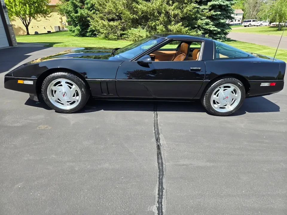 1989 Chevrolet Corvette C4 - Image 2 of 24