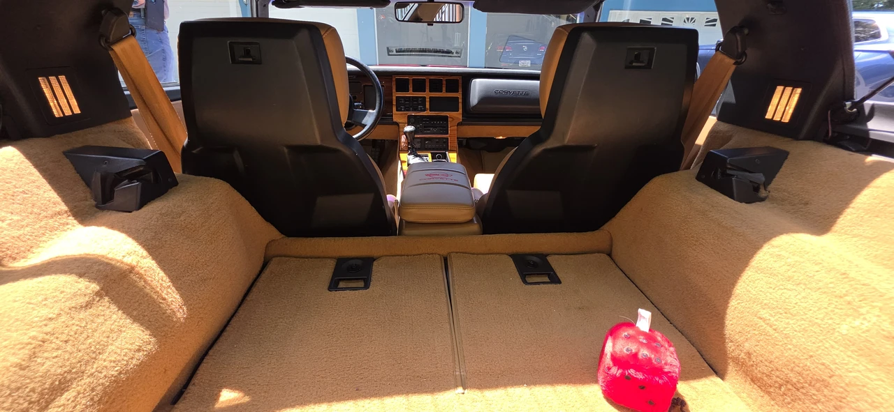 1989 Chevrolet Corvette C4 - Image 28 of 31