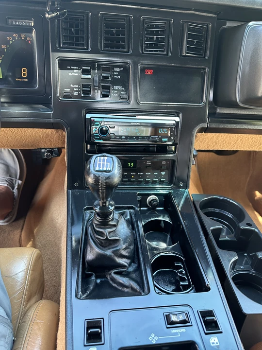 1989 Chevrolet Corvette C4 - Image 16 of 17