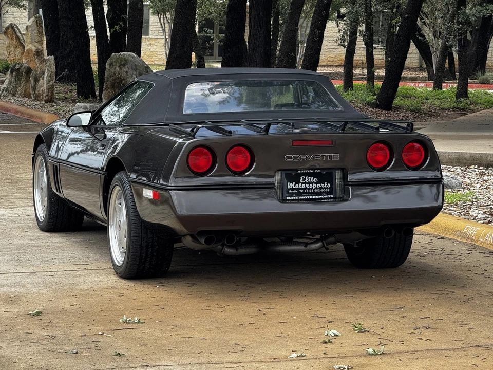 1989 Chevrolet Corvette C4 - Image 18 of 31