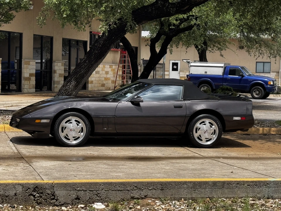 1989 Chevrolet Corvette C4 - Image 15 of 31