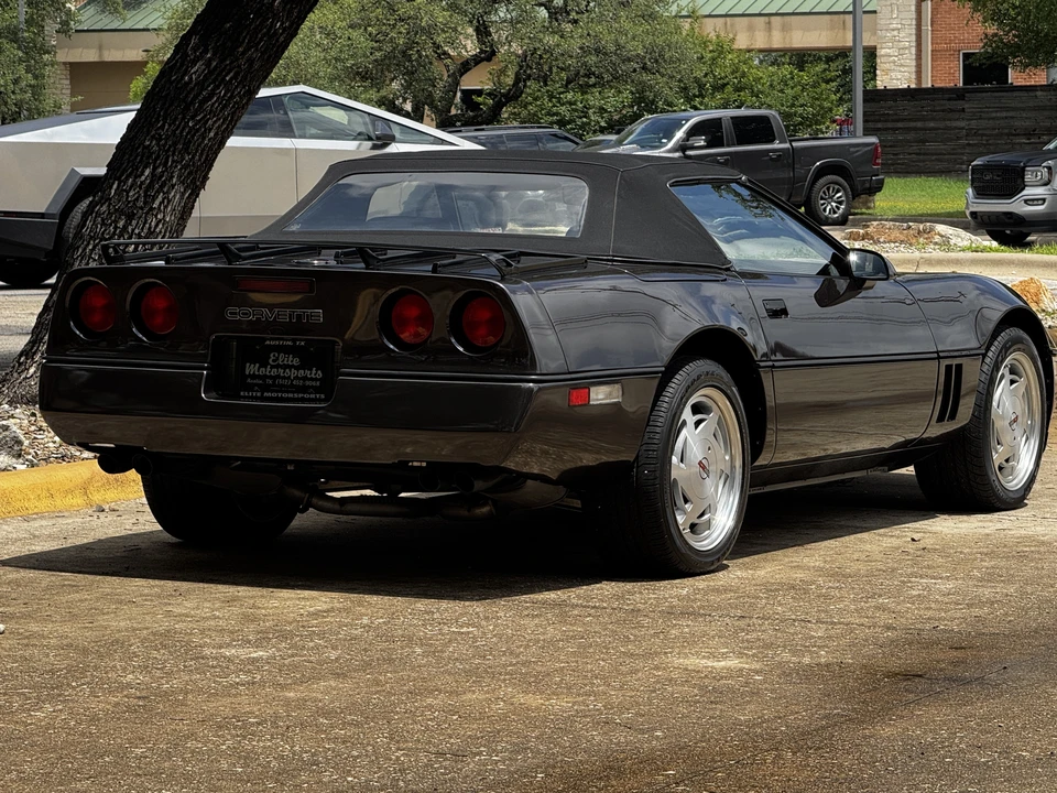 1989 Chevrolet Corvette C4 - Image 20 of 31