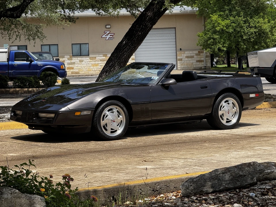 1989 Chevrolet Corvette C4 - Image 2 of 31
