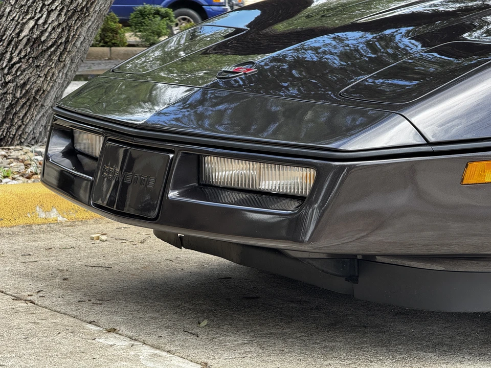 1989 Chevrolet Corvette C4 - Image 26 of 31