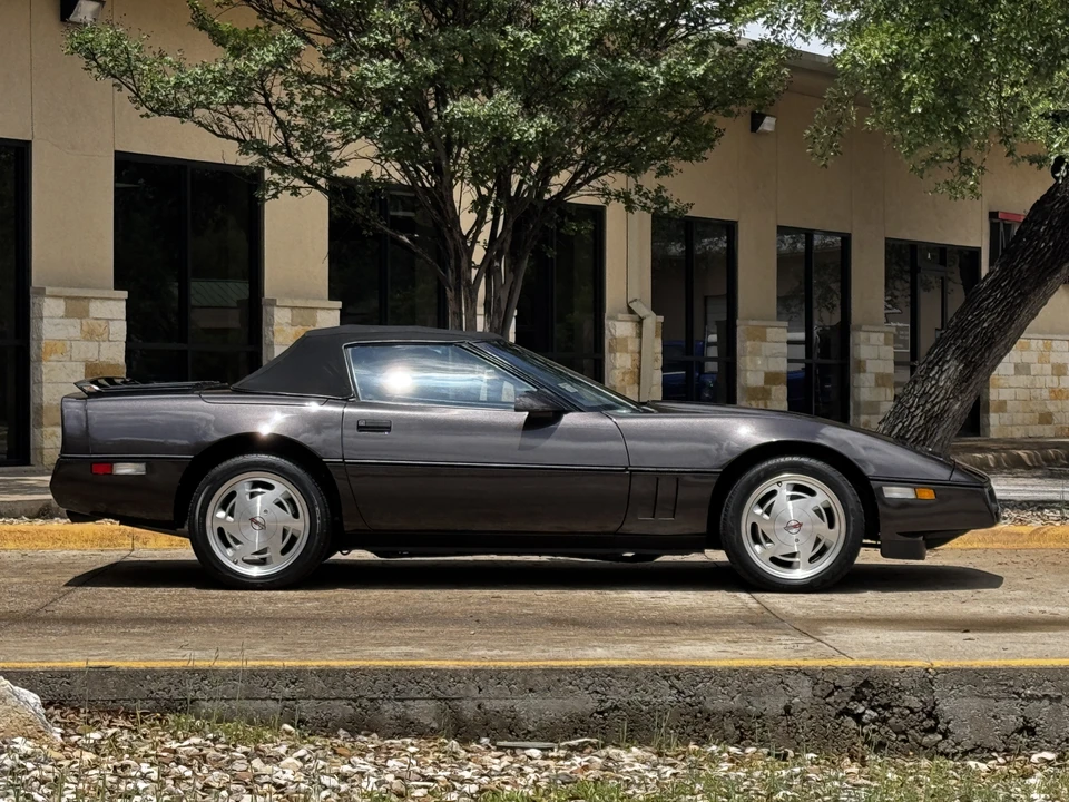 1989 Chevrolet Corvette C4 - Image 22 of 31