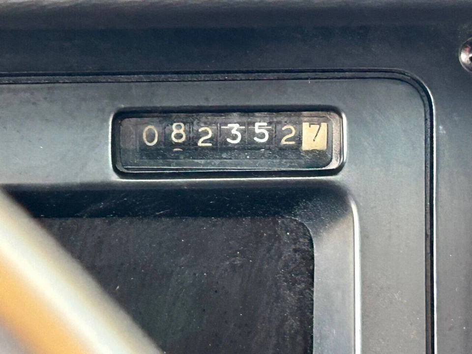 1989 Chevrolet - Image 24 of 31