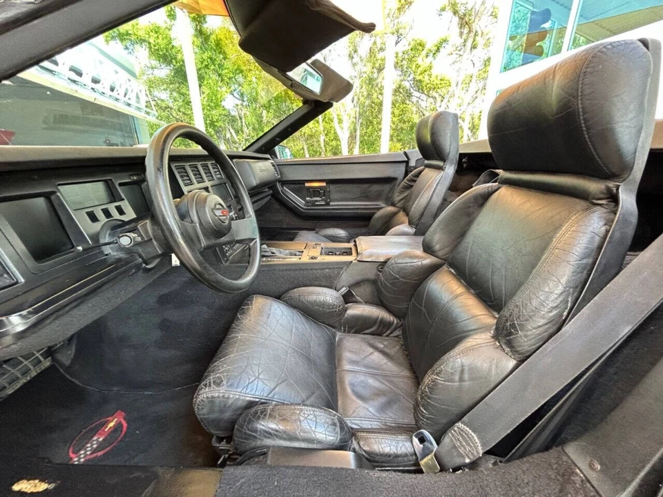 1989 Chevrolet Corvette C4 - Image 17 of 21