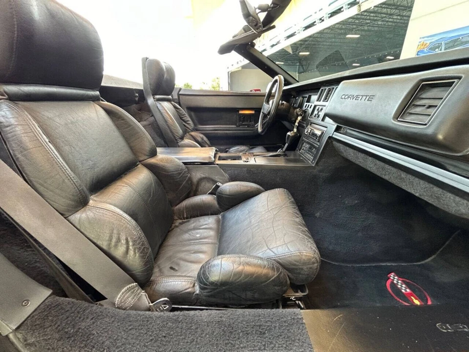 1989 Chevrolet - Image 21 of 31