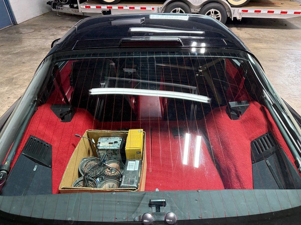 1989 Chevrolet Corvette C4 - Image 20 of 31