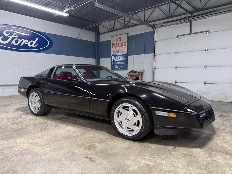1989 Chevrolet Corvette C4 - Image 11 of 31