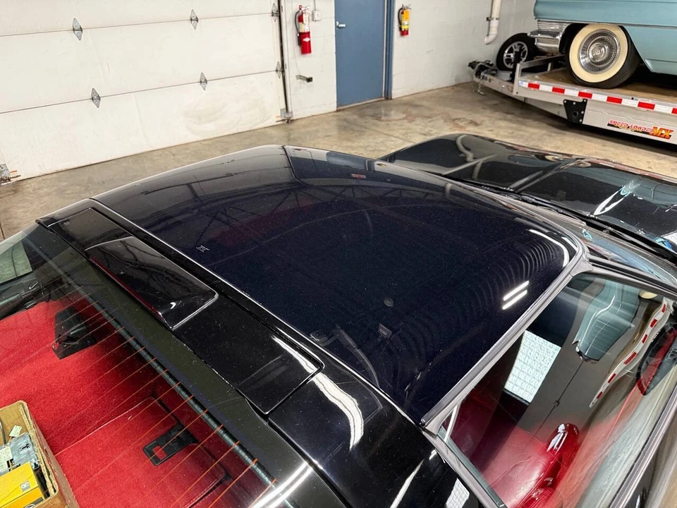 1989 Chevrolet Corvette C4 - Image 22 of 31