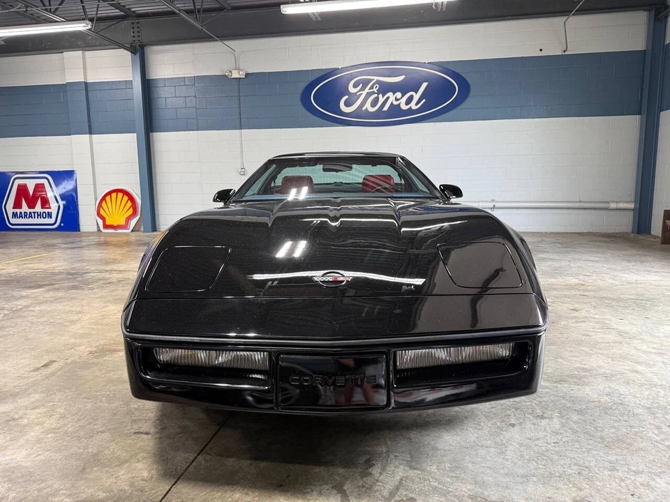 1989 Chevrolet Corvette C4 - Image 2 of 31