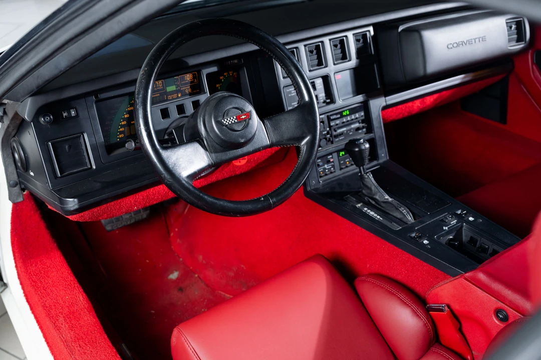 1989 Chevrolet Corvette C4 - Image 25 of 31