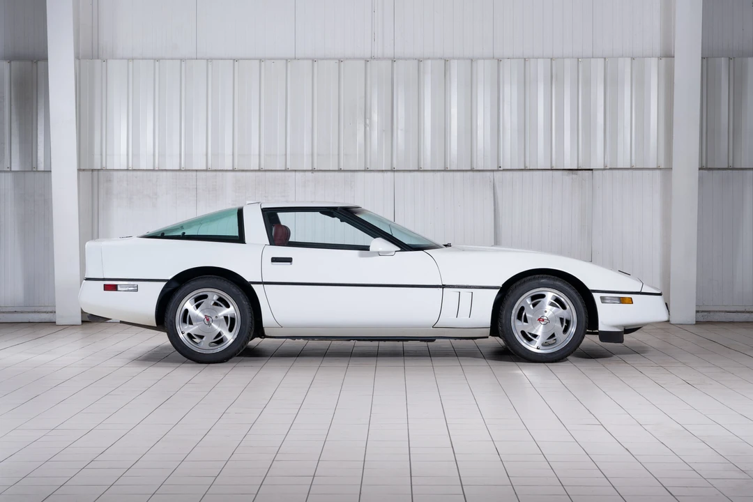 1989 Chevrolet Corvette C4 - Image 8 of 31