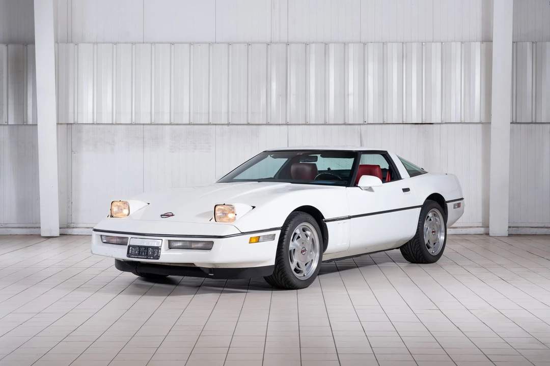 1989 Chevrolet Corvette C4 - Image 10 of 31