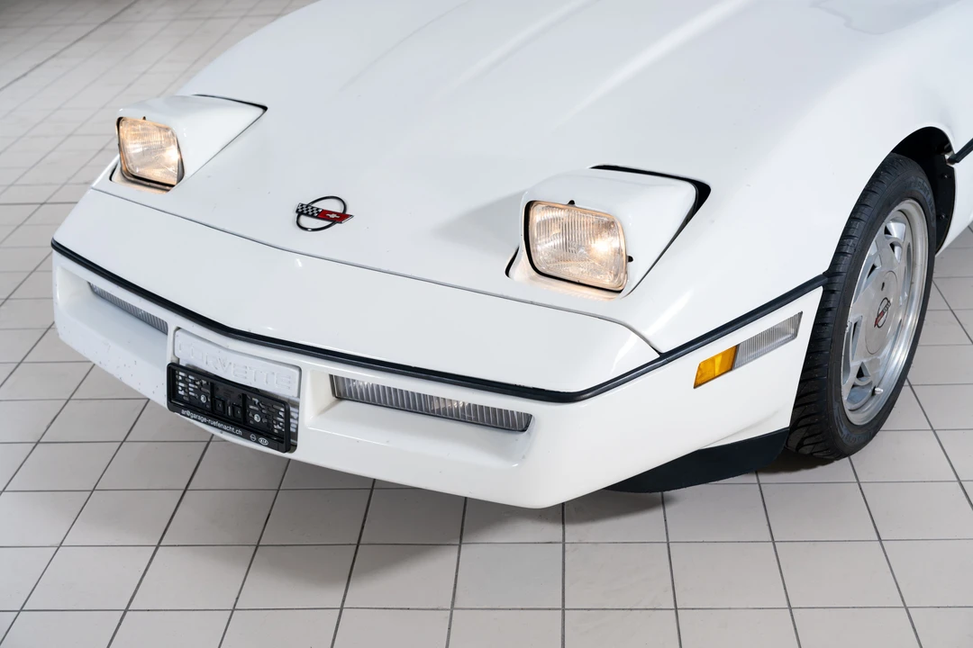 1989 Chevrolet Corvette C4 - Image 12 of 31